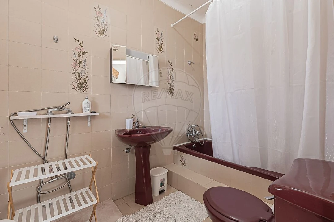 Moradia T11 para Venda em Azeitão (São Lourenço e São Simão) Foto 49