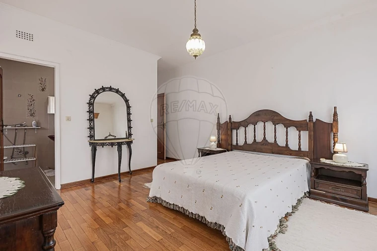 Moradia T11 para Venda em Azeitão (São Lourenço e São Simão) Foto 47