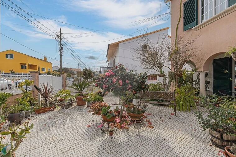 Moradia T11 para Venda em Azeitão (São Lourenço e São Simão) Foto 24