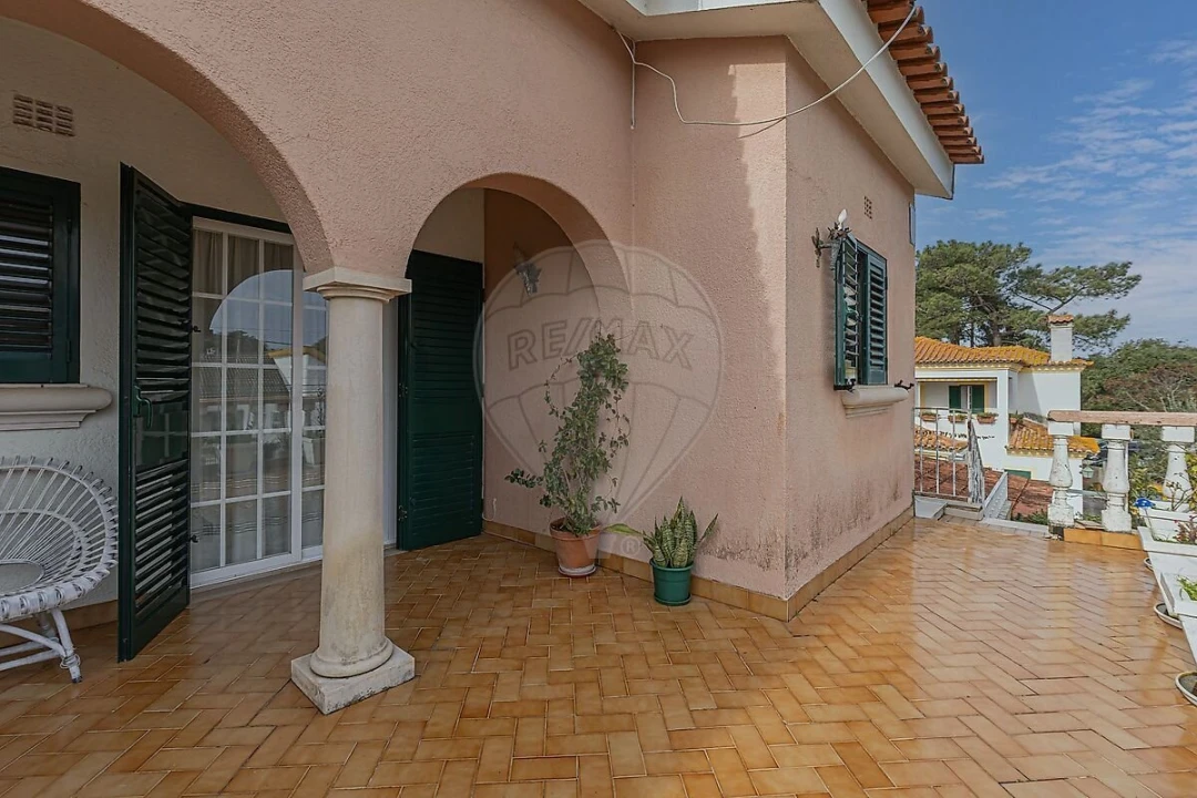 Moradia T11 para Venda em Azeitão (São Lourenço e São Simão) Foto 42