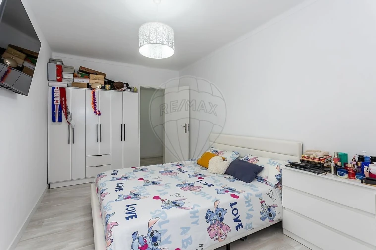 Apartamento T5 para Venda em Agualva e Mira-Sintra Foto 21