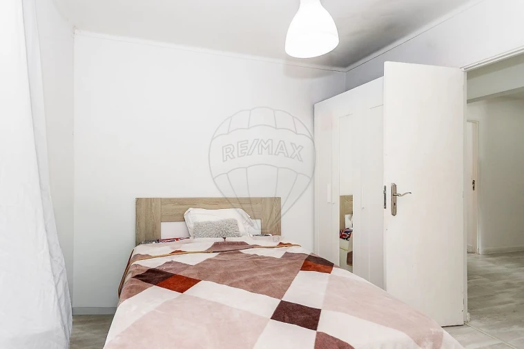 Apartamento T5 para Venda em Agualva e Mira-Sintra Foto 19