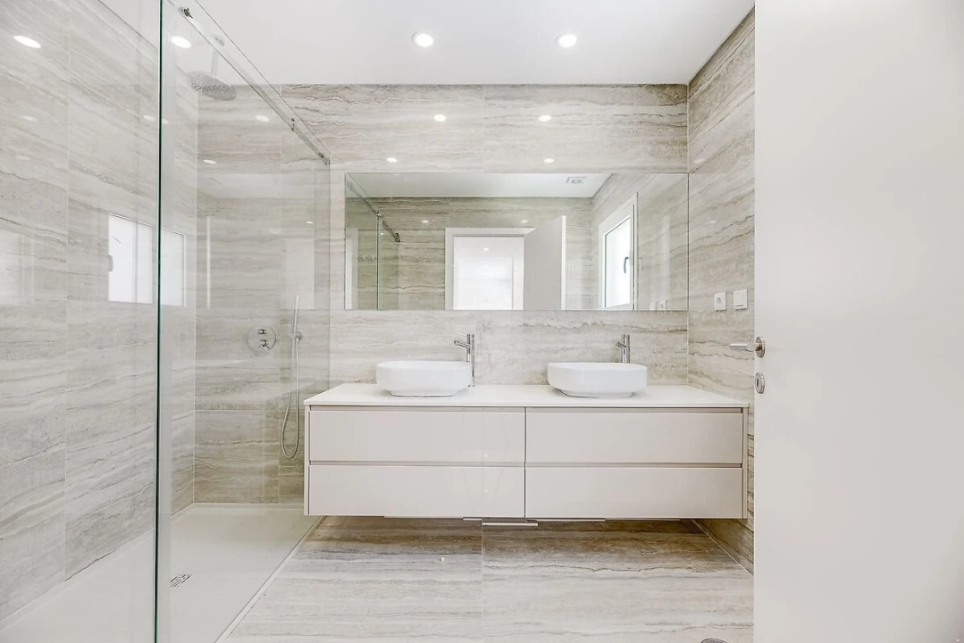 Moradia T4 para Venda em Pontinha e Famões Foto 23