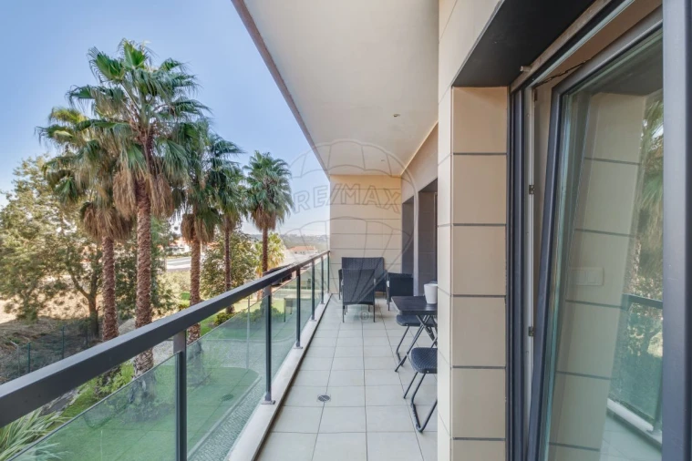 Apartamento T2 para Venda em Pontinha e Famões Foto 17