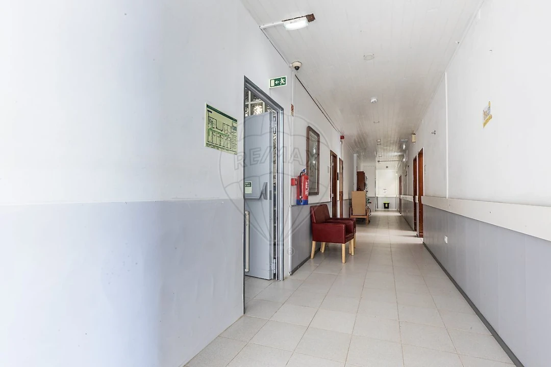 Loja para Arrendamento em Lourinhã e Atalaia Foto 24