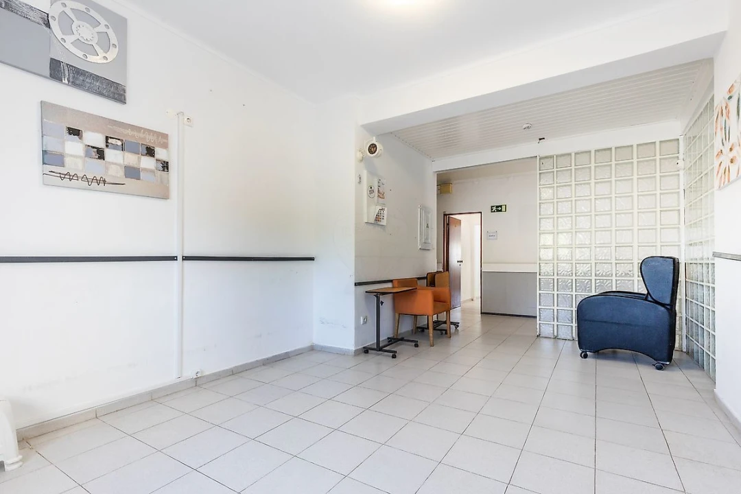 Loja para Arrendamento em Lourinhã e Atalaia Foto 14