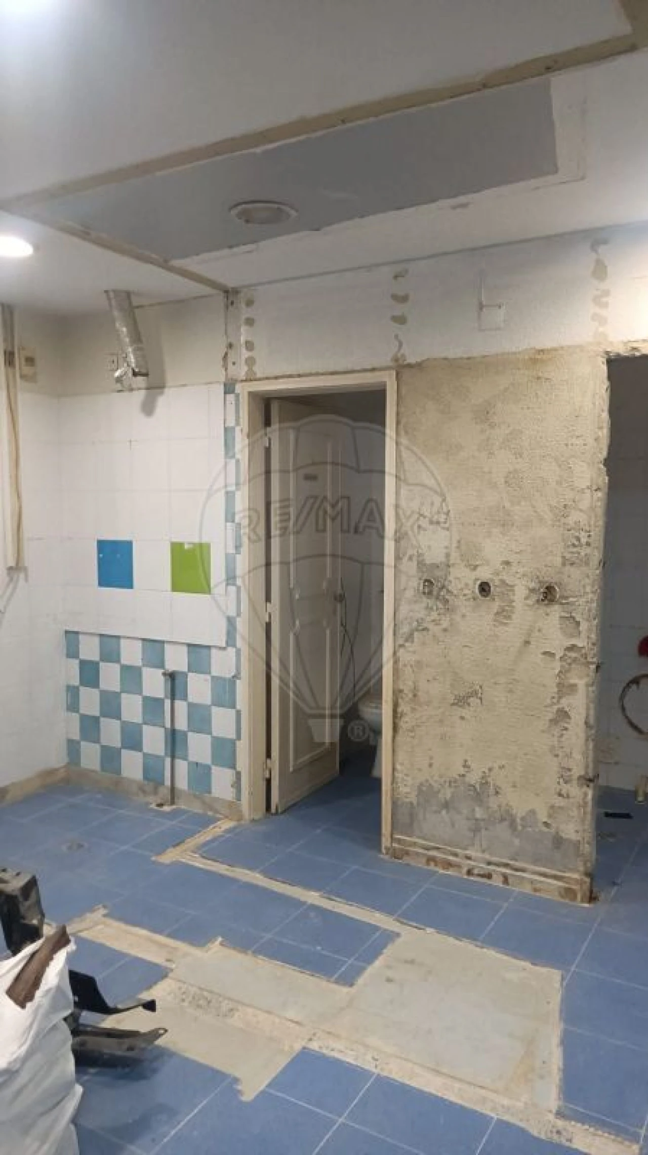 Loja para Arrendamento em Massamá e Monte Abraão Foto 5