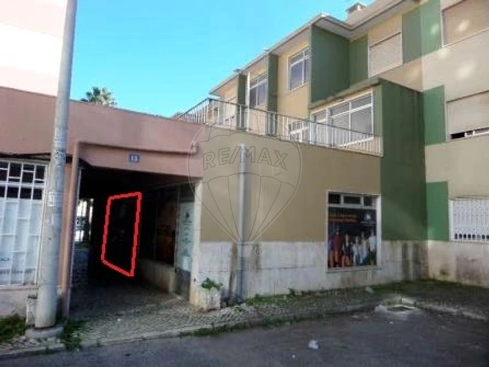 Loja para Arrendamento em Massamá e Monte Abraão Foto 14