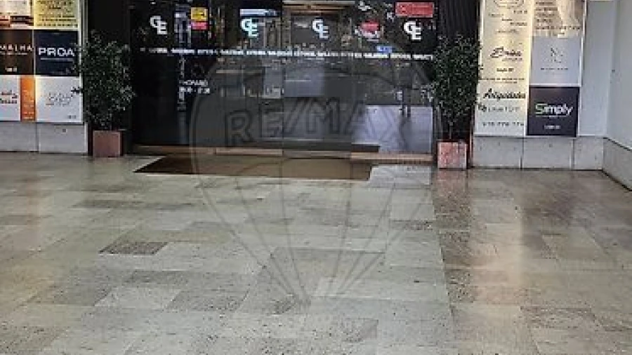 Loja para Arrendamento em Cascais e Estoril