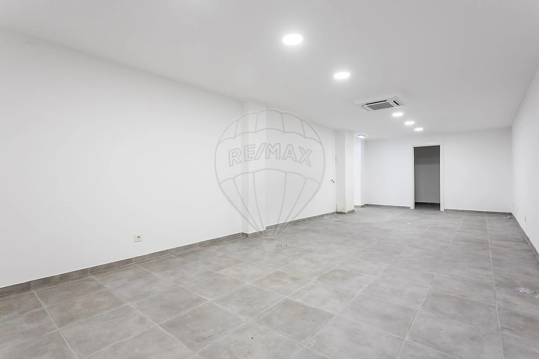 Armazém para Arrendamento em Pontinha e Famões Foto 9