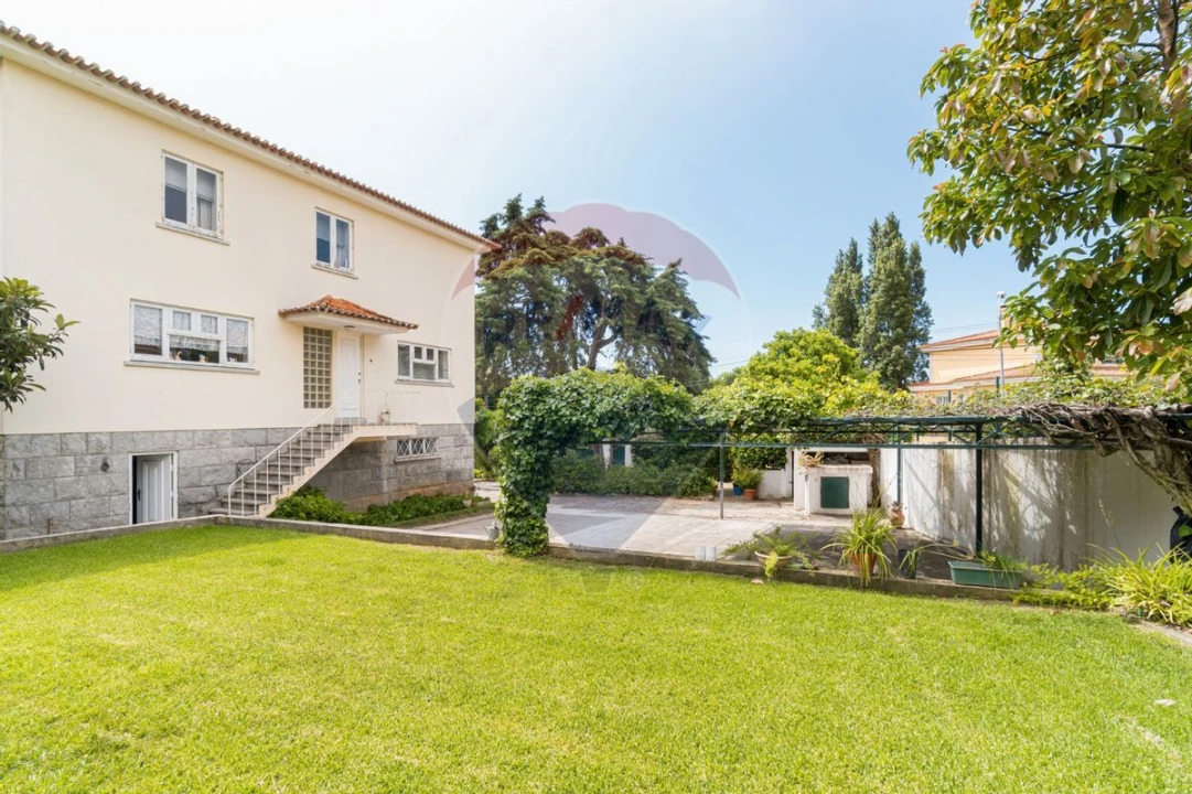 Moradia T9 para Venda em Oeiras e São Julião da Barra, Paço de Arcos e Caxias Foto 9