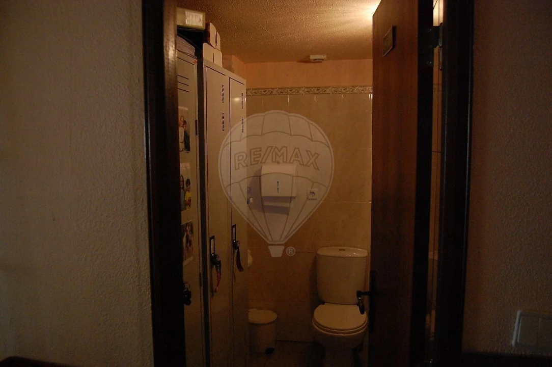 Loja para Venda em Algés, Linda-A-Velha e Cruz Quebrada-Dafundo Foto 11