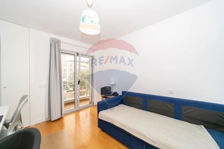 Apartamento T3 para Venda em Carcavelos e Parede Foto 6