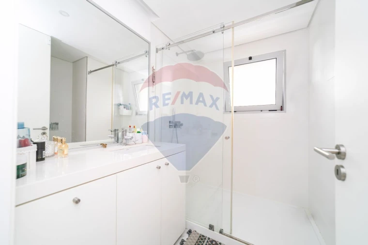 Apartamento T3 para Venda em Carcavelos e Parede Foto 9
