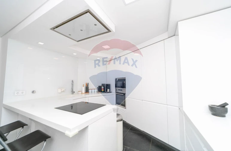Apartamento T3 para Venda em Carcavelos e Parede Foto 3