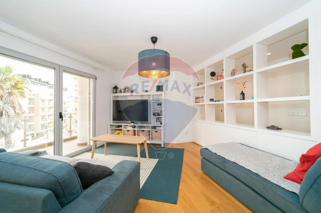 Apartamento T3 para Venda em Carcavelos e Parede Foto 14