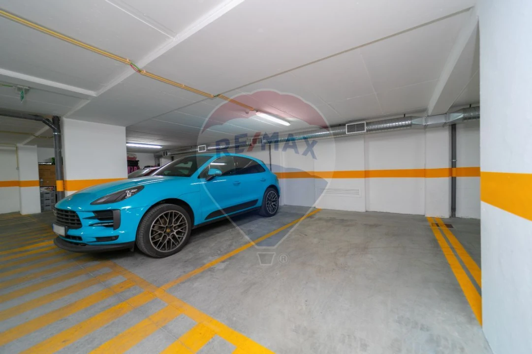 Apartamento T3 para Venda em Carcavelos e Parede Foto 17