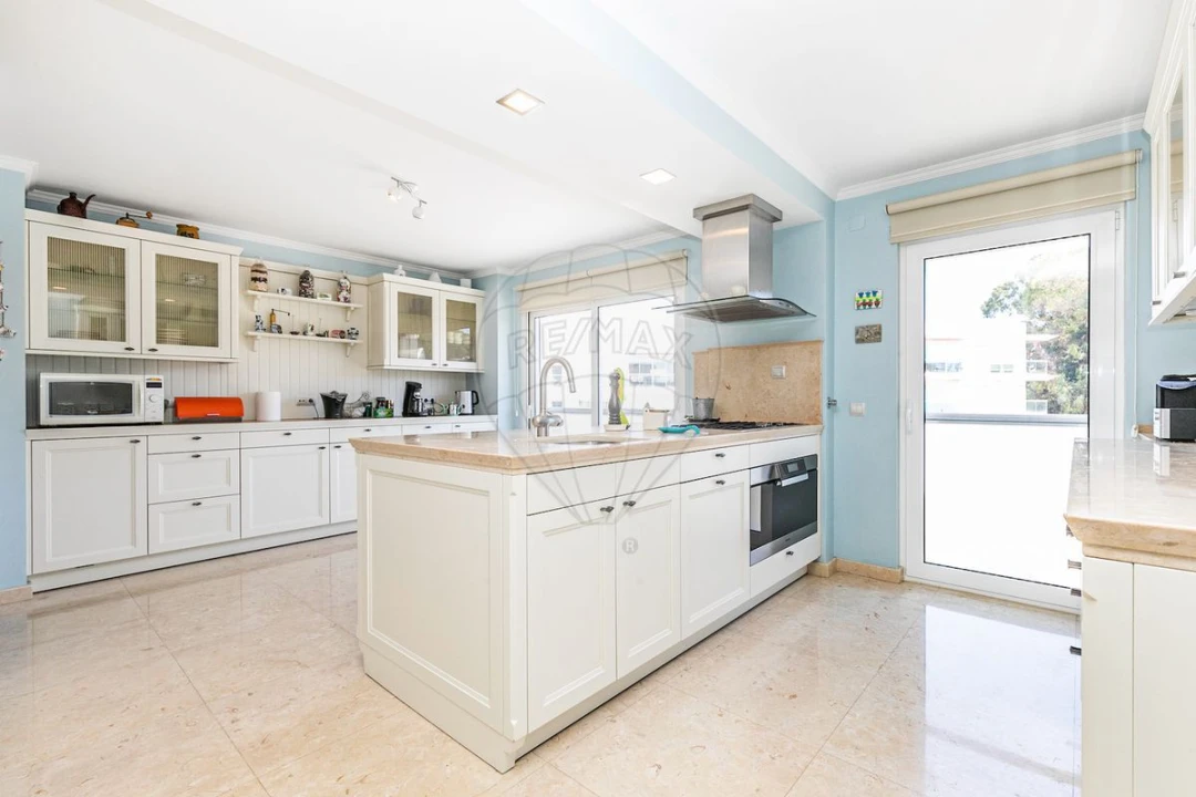 Apartamento T4 para Venda em Caparica e Trafaria Foto 26