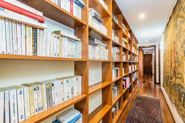 Apartamento T4 para Venda em Caparica e Trafaria Foto 16