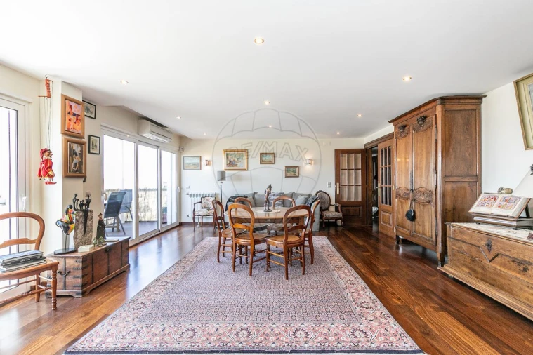 Apartamento T4 para Venda em Caparica e Trafaria Foto 4