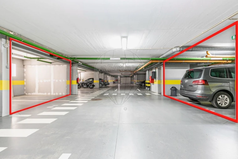 Apartamento T4 para Venda em Caparica e Trafaria Foto 29