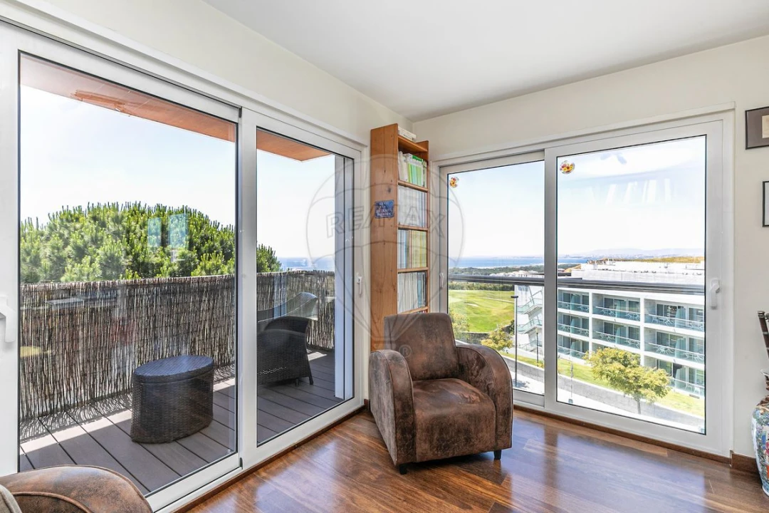 Apartamento T4 para Venda em Caparica e Trafaria Foto 6