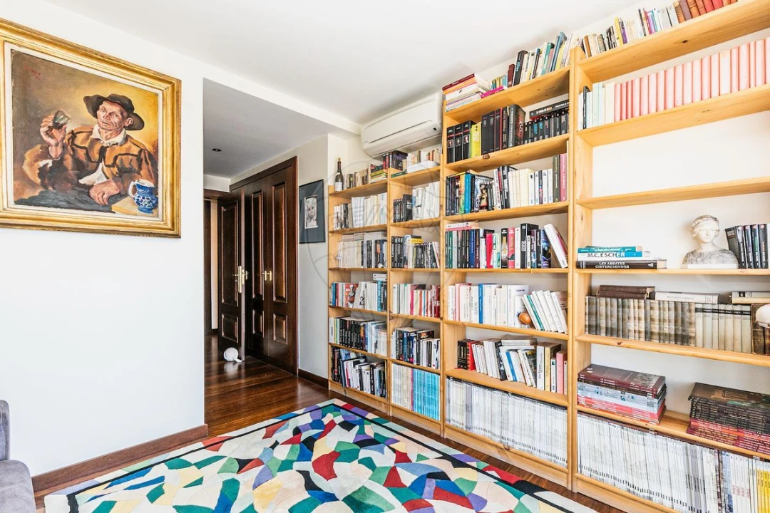 Apartamento T4 para Venda em Caparica e Trafaria Foto 22