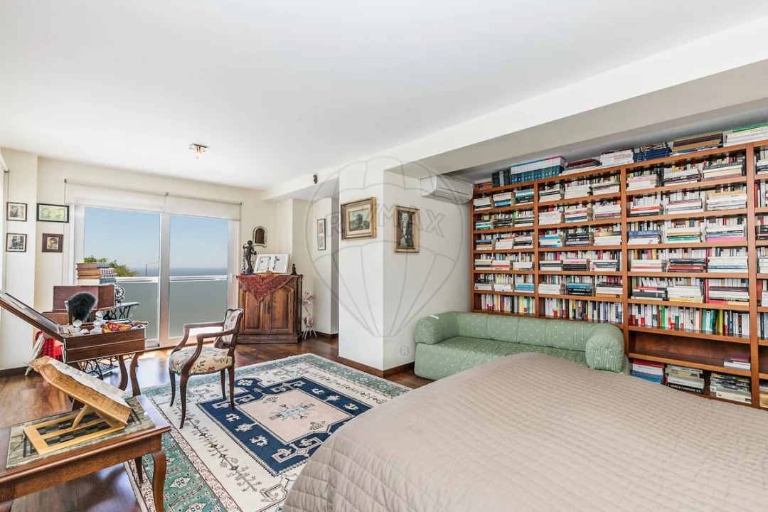 Apartamento T4 para Venda em Caparica e Trafaria Foto 10