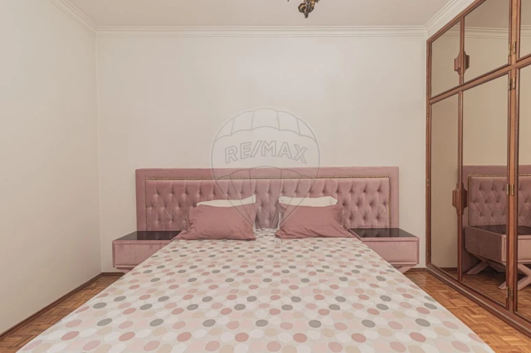 Prédio para Venda em Pontinha e Famões Foto 29