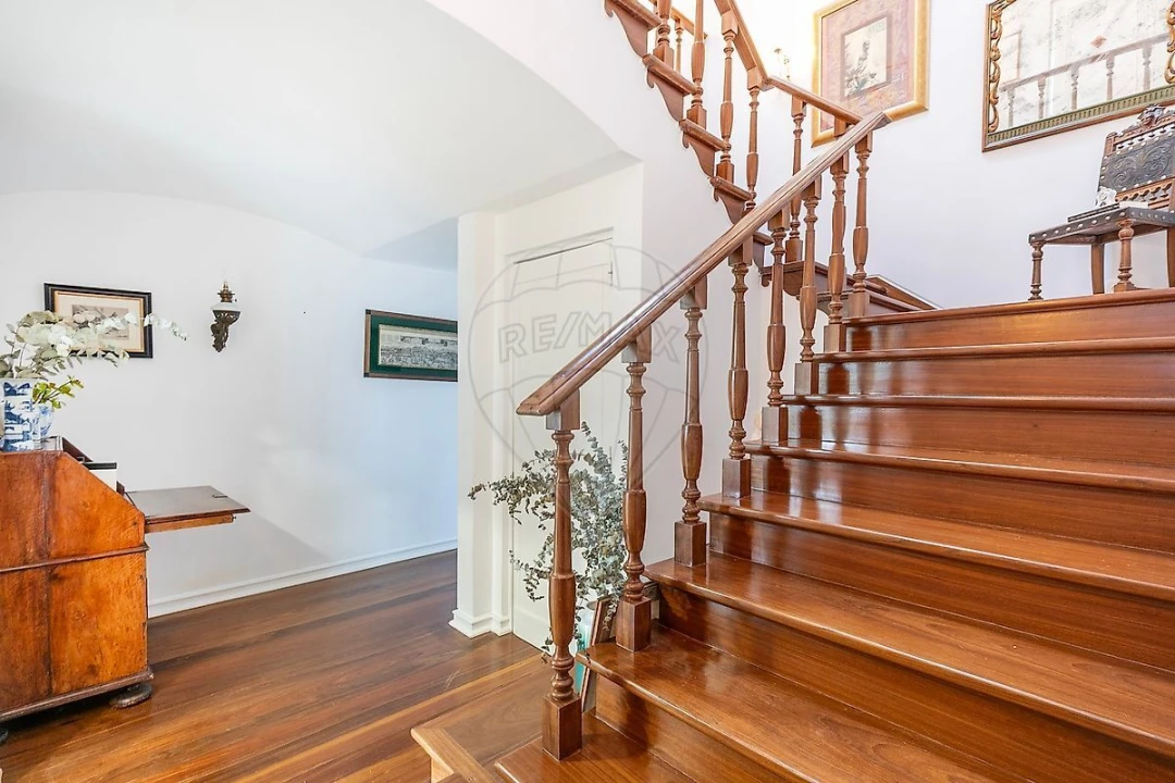 Moradia T10 para Venda em Santa Maria e São Miguel, São Martinho, São Pedro Penaferrim Foto 24