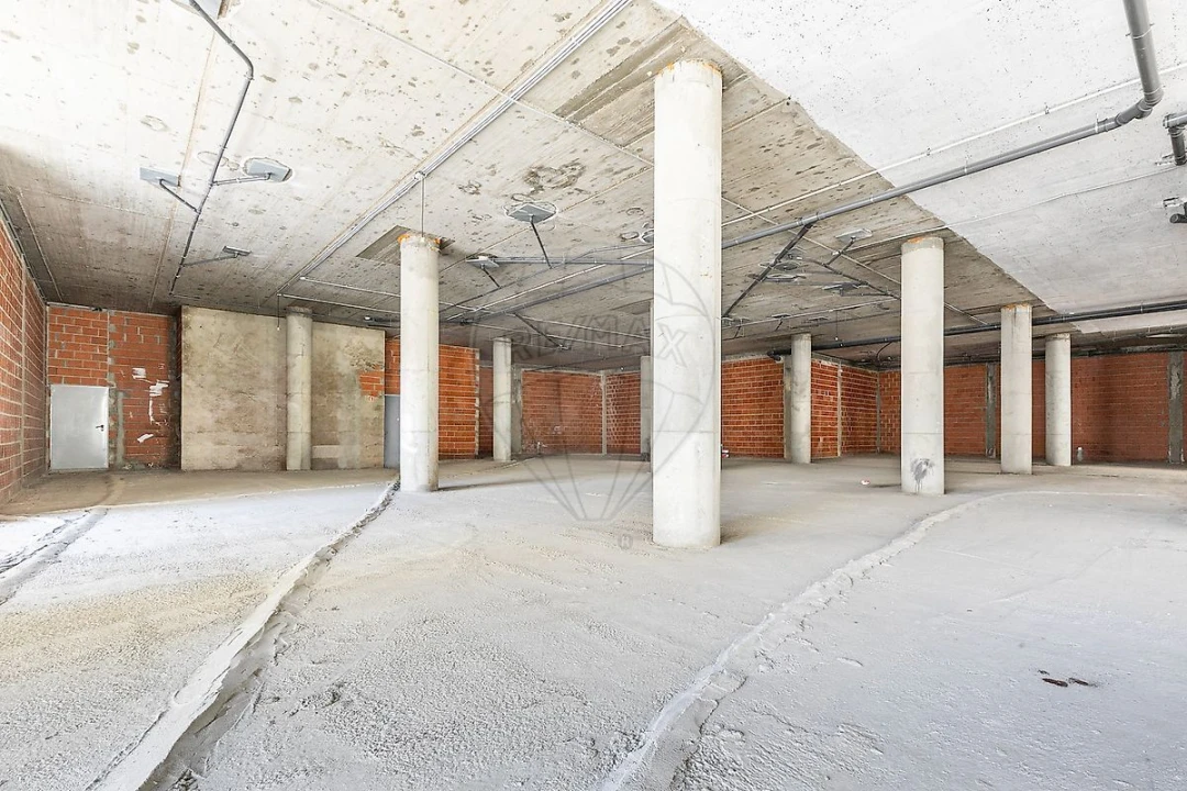 Loja para Venda em Alhandra, São João dos Montes e Calhandriz Foto 7