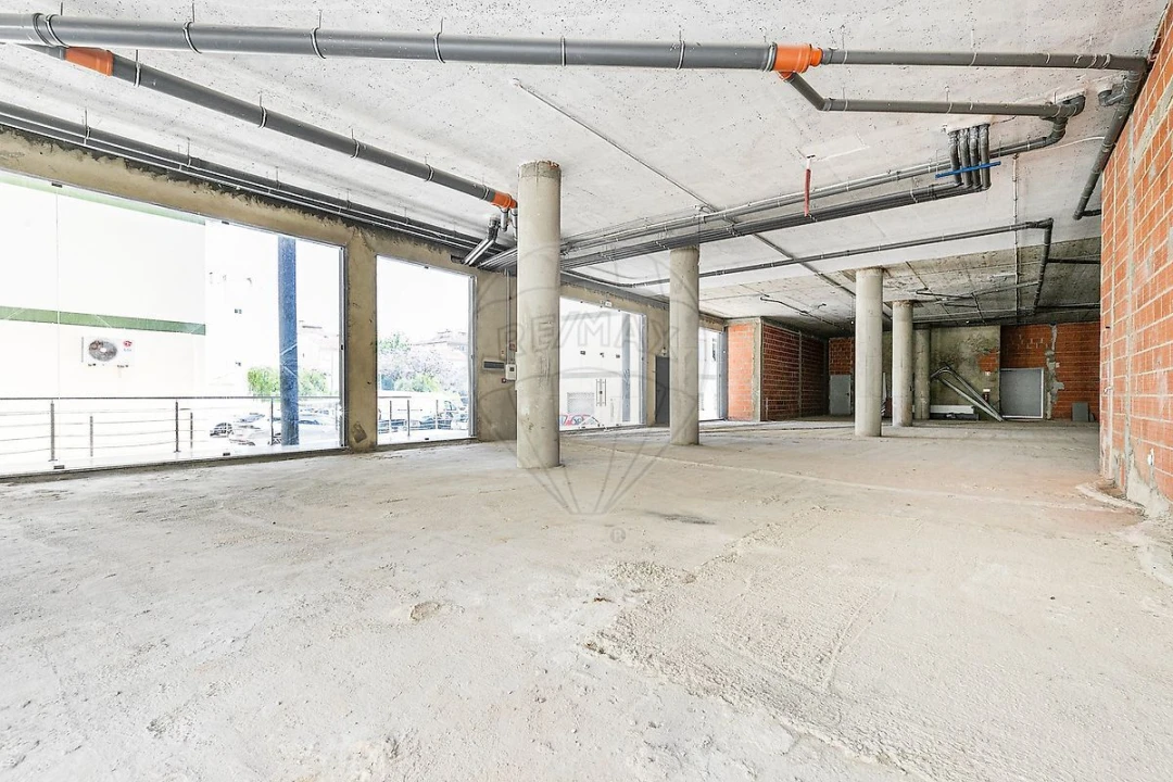 Loja para Venda em Alhandra, São João dos Montes e Calhandriz Foto 5