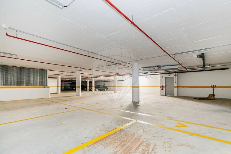 Loja para Venda em Alhandra, São João dos Montes e Calhandriz Foto 13