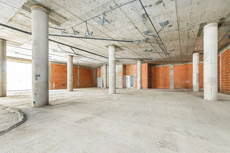 Loja para Venda em Alhandra, São João dos Montes e Calhandriz Foto 9