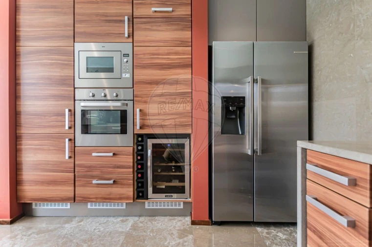 Moradia T4 para Venda em Carcavelos e Parede Foto 6