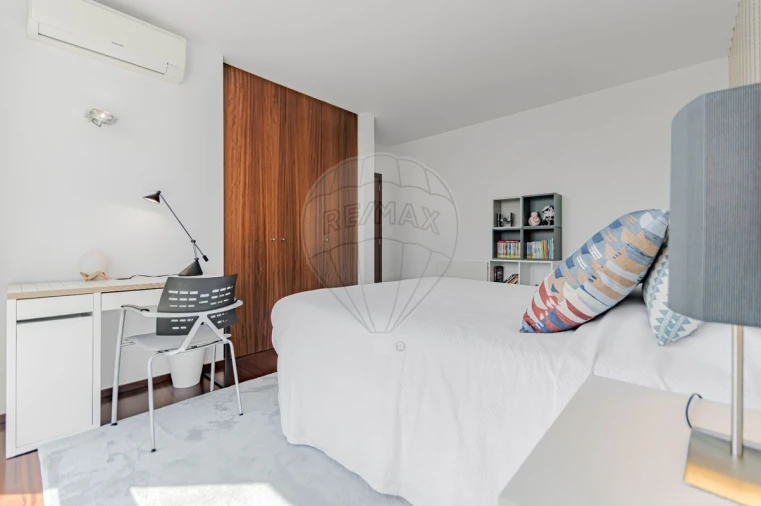 Moradia T4 para Venda em Carcavelos e Parede Foto 22