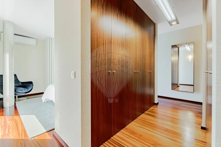 Moradia T4 para Venda em Carcavelos e Parede Foto 24