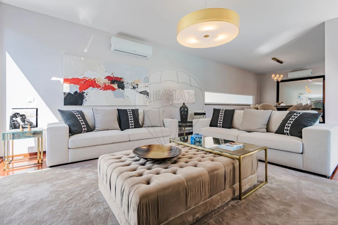 Moradia T4 para Venda em Carcavelos e Parede Foto 11