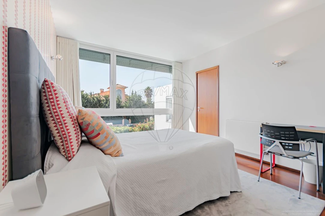 Moradia T4 para Venda em Carcavelos e Parede Foto 19