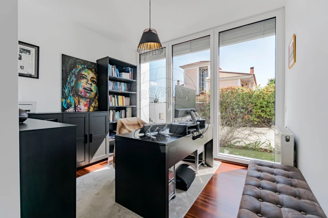 Moradia T4 para Venda em Carcavelos e Parede Foto 14