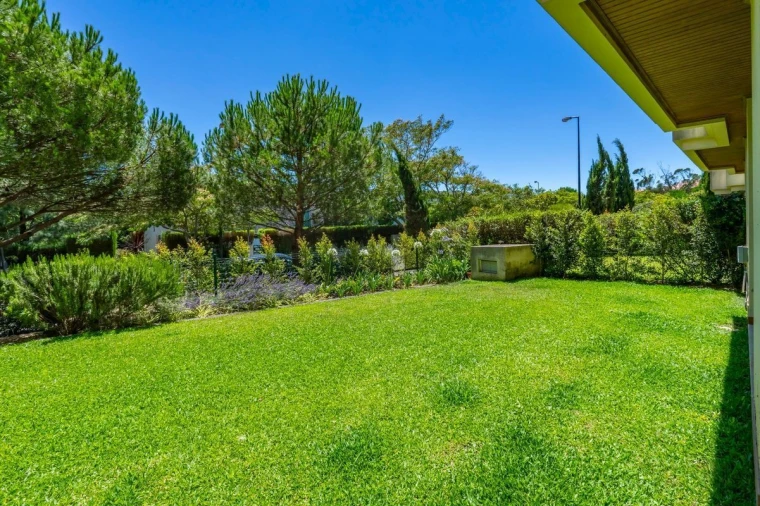 Moradia T3 para Venda em Queluz e Belas Foto 38