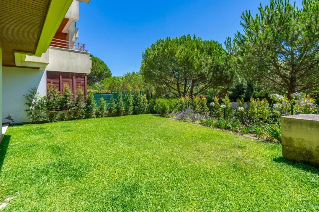 Moradia T3 para Venda em Queluz e Belas Foto 39