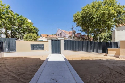 Apartamento T2 para Venda em Carcavelos e Parede
