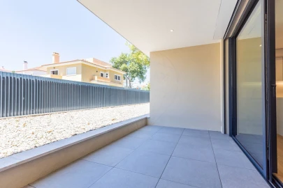 Apartamento T2 para Venda em Carcavelos e Parede