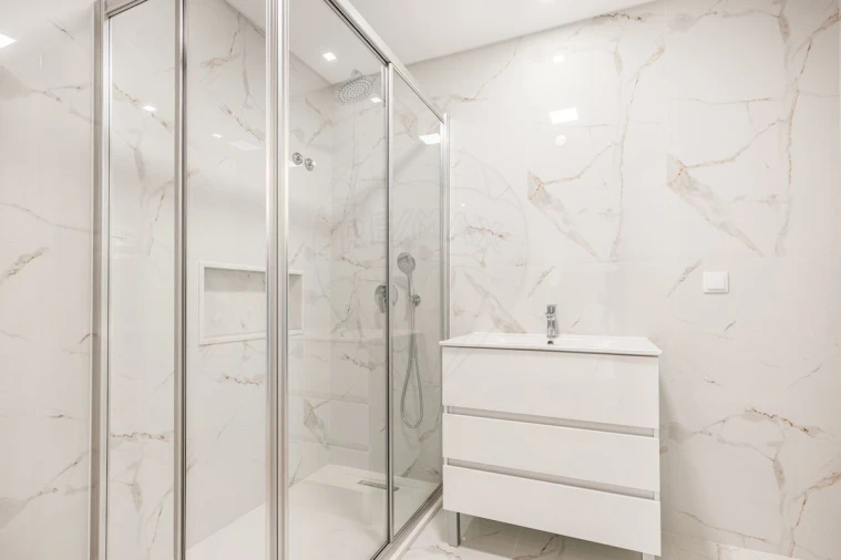 Apartamento T2 para Venda em Carcavelos e Parede Foto 26
