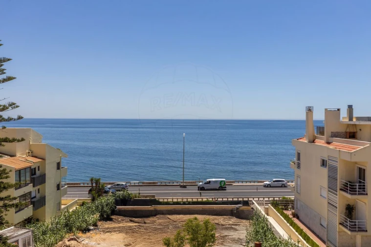 Apartamento T2 para Venda em Carcavelos e Parede Foto 3