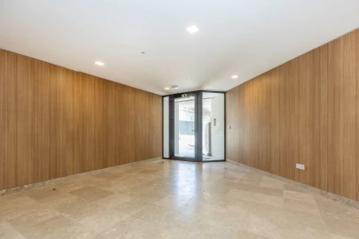 Apartamento T3 para Venda em Carcavelos e Parede