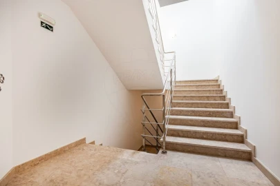 Apartamento T3 para Venda em Carcavelos e Parede