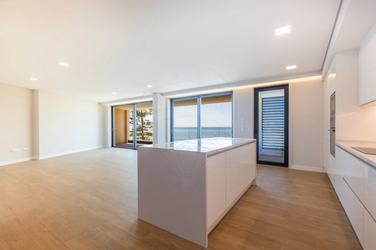 Apartamento T3 para Venda em Carcavelos e Parede Foto 3