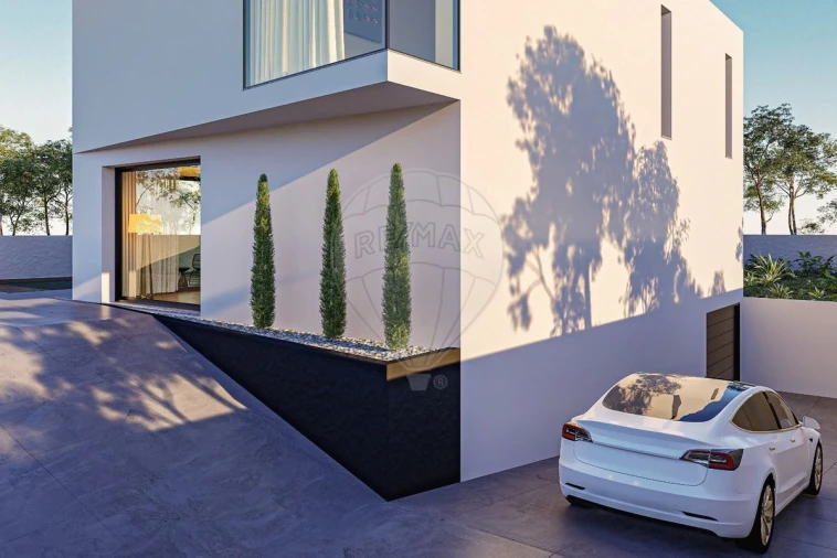 Moradia T4 para Venda em Santa Maria, São Pedro e Matacães Foto 6